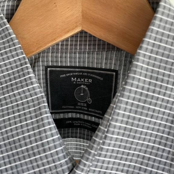 Men's Maker & Company Casual Short Sleeve Button Down, Size L - Picture 3 of 5